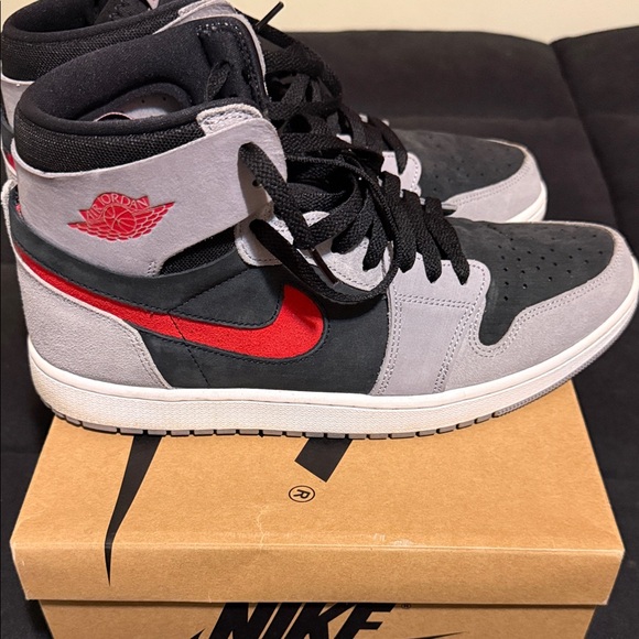 Jordan Sneakers Black Gray Red - Picture 4 of 9